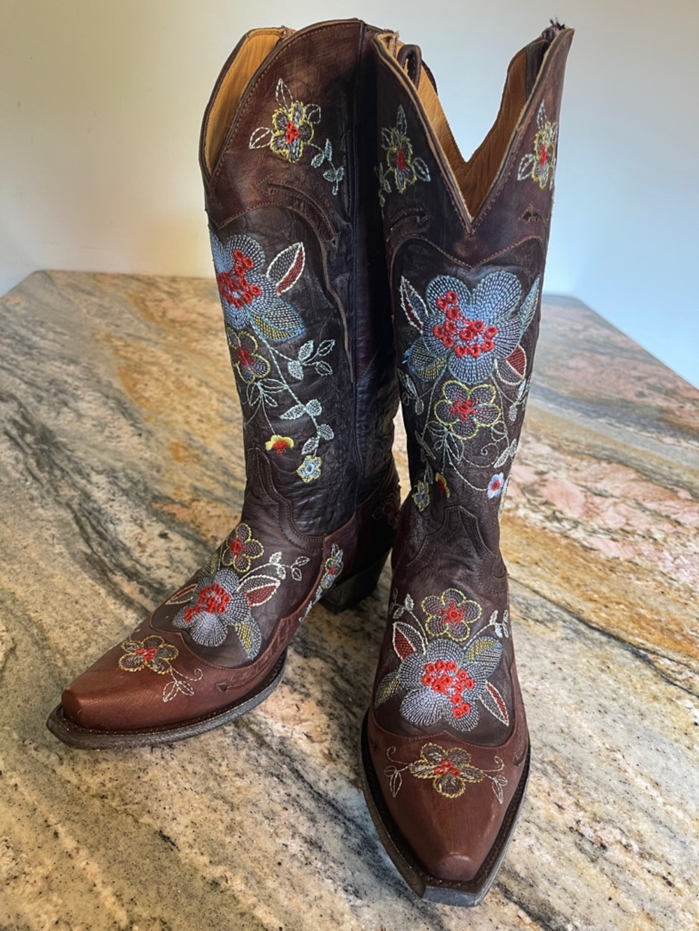 Old Gringo Bonnie 13” Choc/Brass
Relaxed Fit Boots NWB